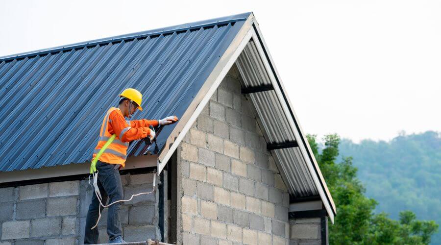 Expert new roof installation services in Scammon, KS